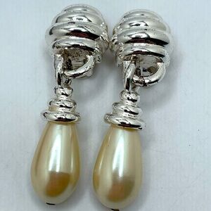 Alfred Sung Clip Ons!